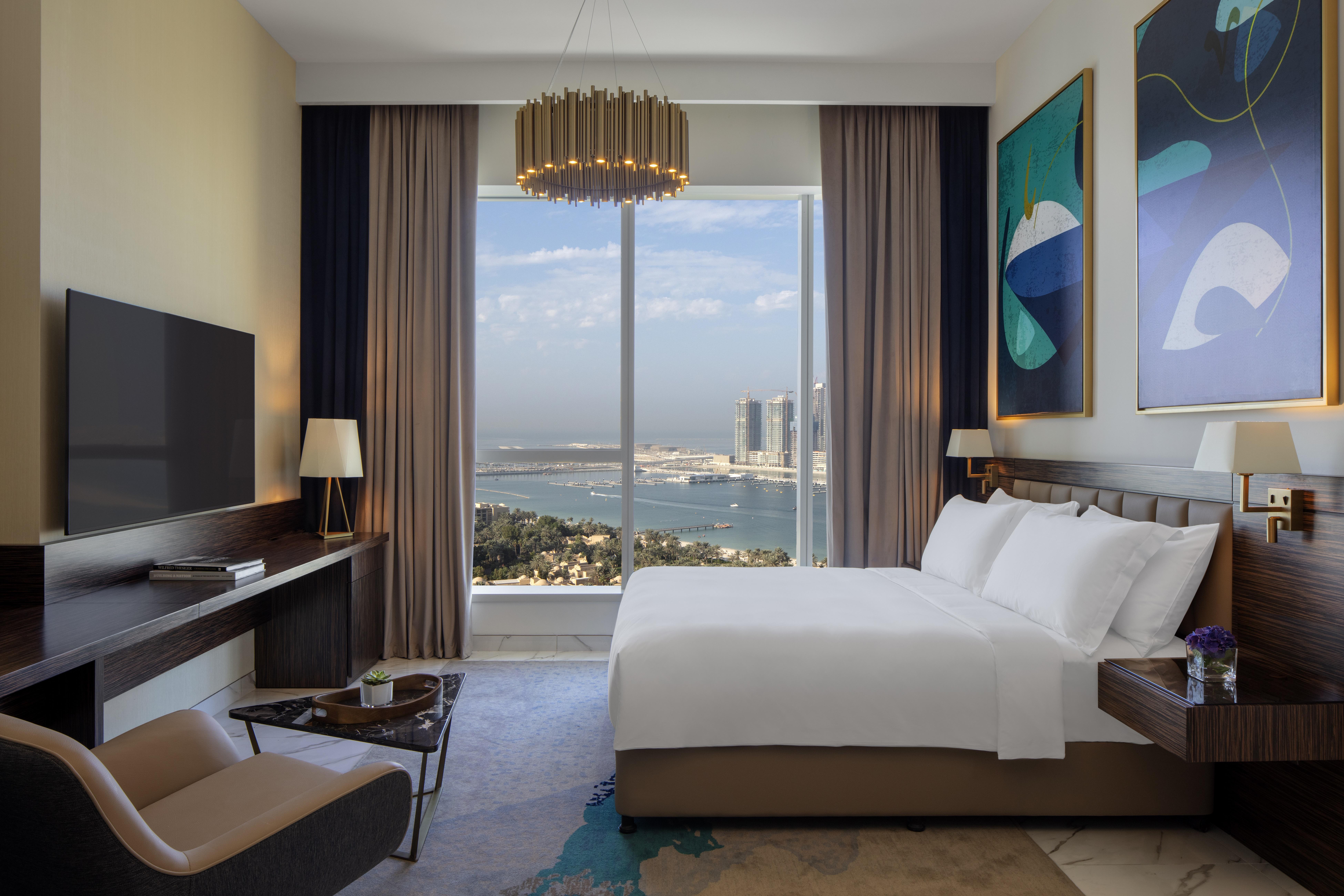 Avani Plus Palm View Dubai Hotel & Suites Extérieur photo